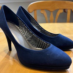 Blue Suede Pumps